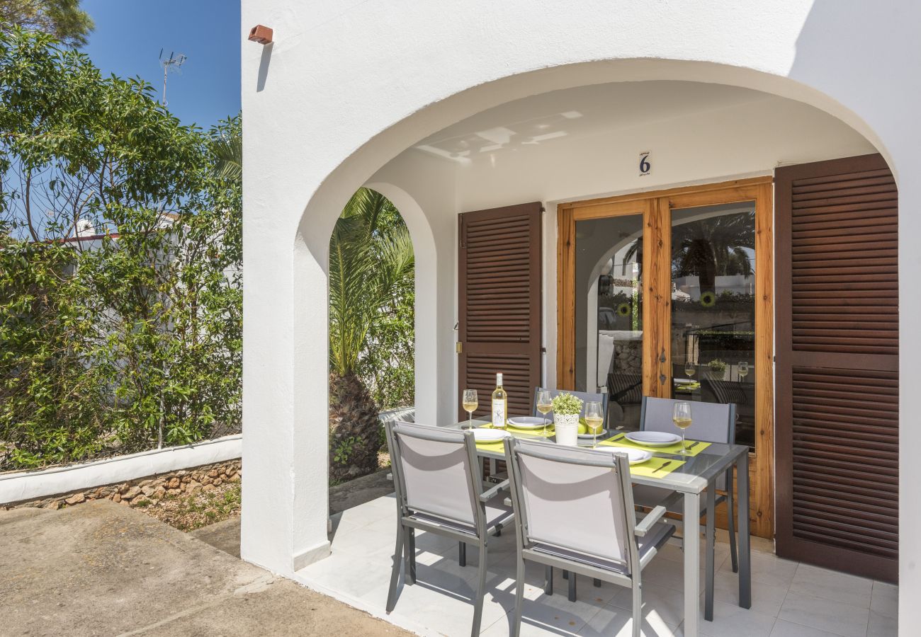Ferienwohnung in Cala Blanca - Apartamento Palmeras 6