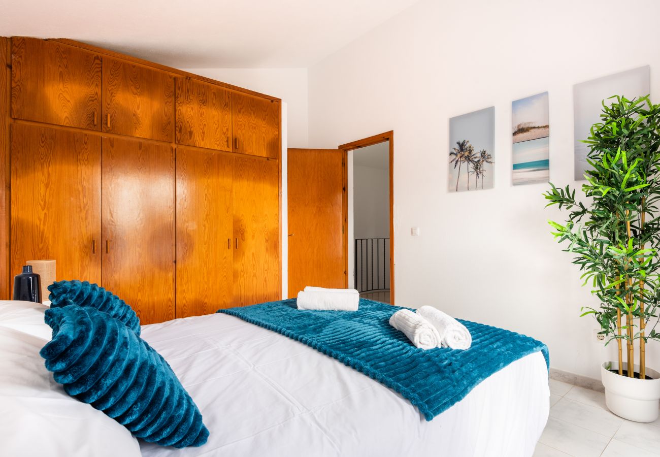 Ferienwohnung in Cala Blanca - Apartamento Palmeras 6