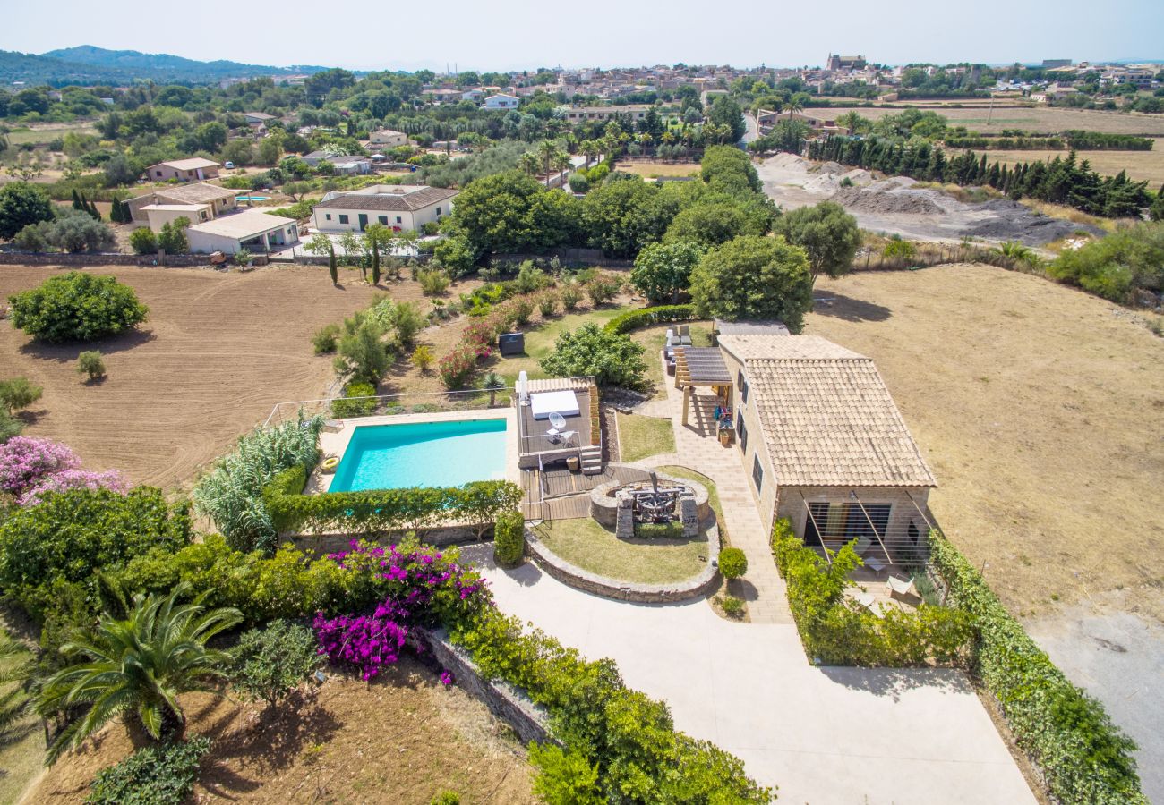 Villa in Alcudia - V. Barcares Petit, villa for 6 with pool and close