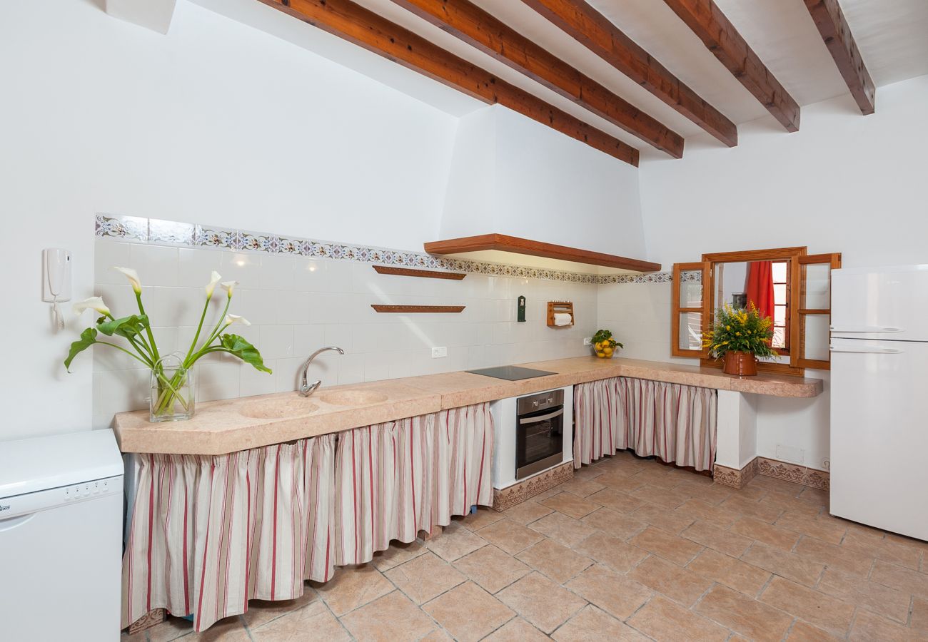 Ferienhaus in Alcudia - C. Ca Na Blanca in Alcudia with pool