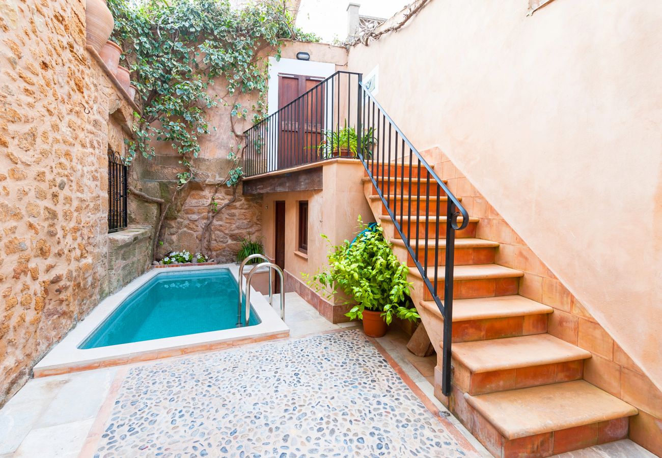 Ferienhaus in Alcudia - C. Ca Na Blanca in Alcudia with pool