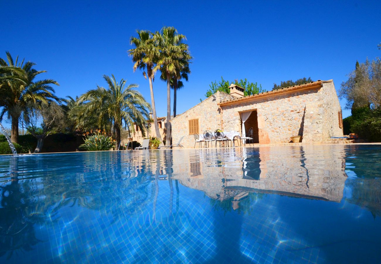 Villa in Inca - V. Can Rovey, pool and gardens in Inca