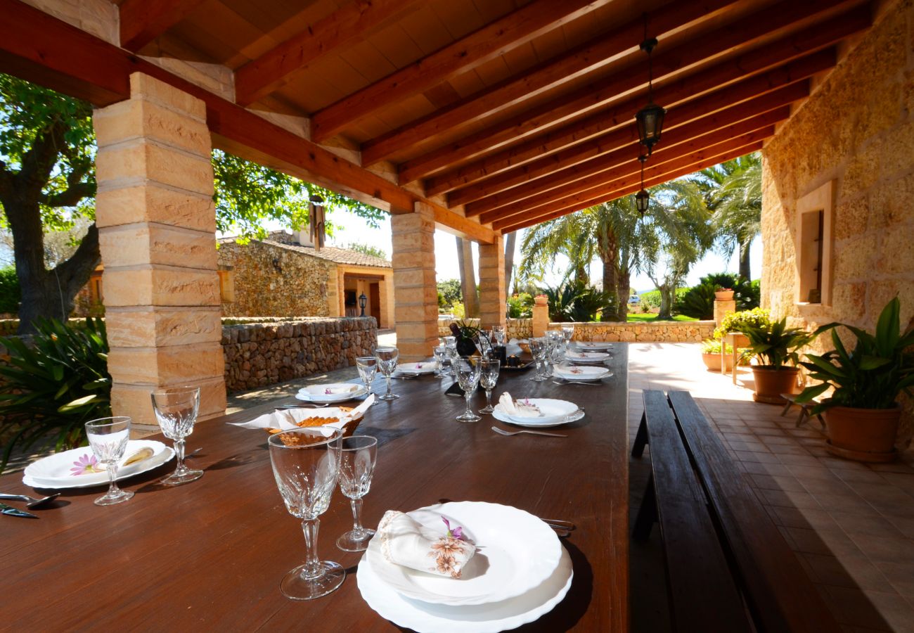 Villa in Inca - V. Can Rovey, pool and gardens in Inca