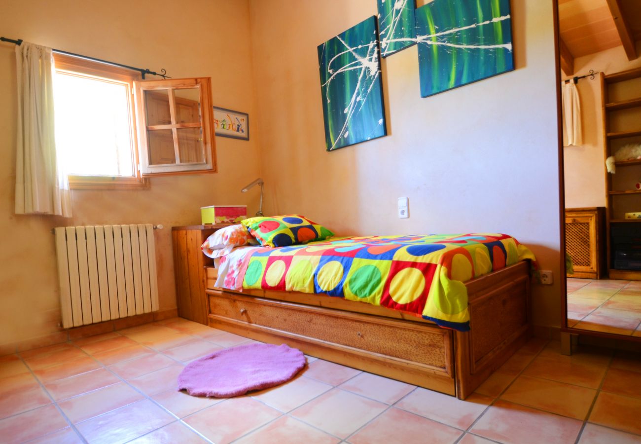 Villa in Inca - V. Can Rovey, pool and gardens in Inca
