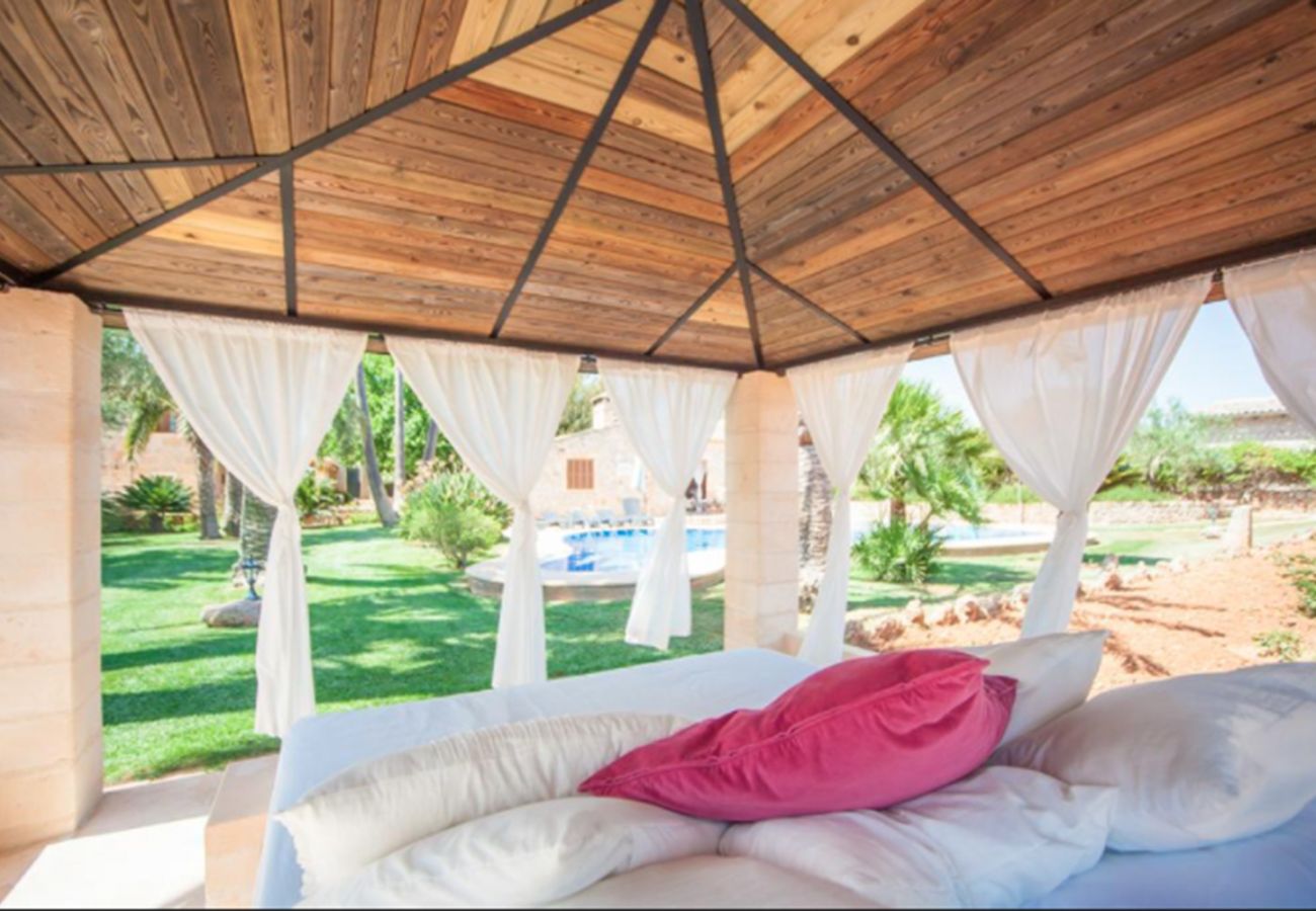 Villa in Inca - V. Can Rovey, pool and gardens in Inca