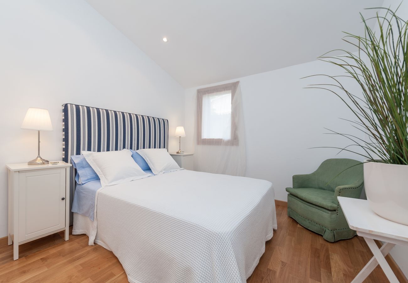 Villa in Alcudia - V. Es Bell Lloc