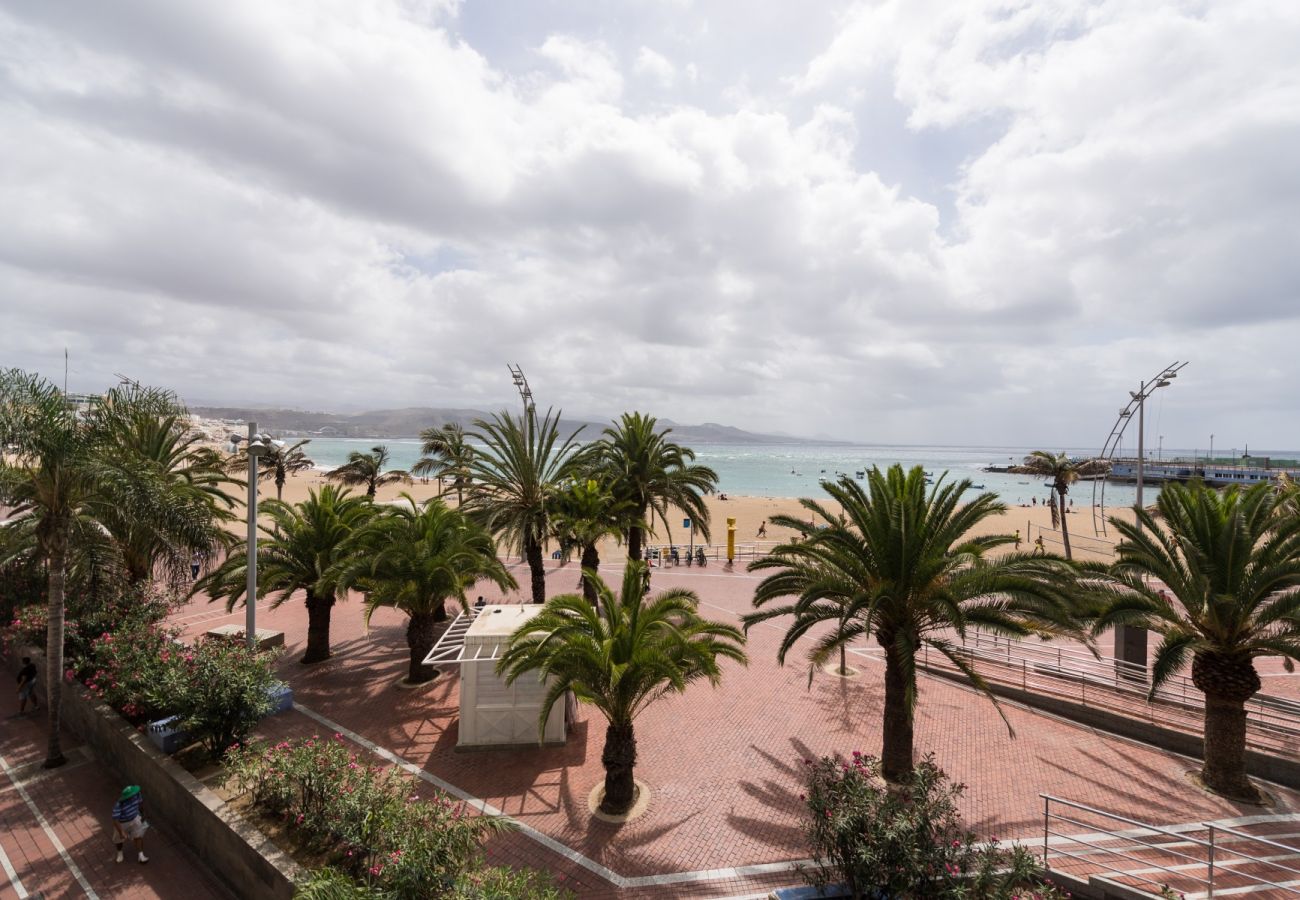 Ferienhaus in Las Palmas de Gran Canaria - Great balcony over blue sea By CanariasGetaway