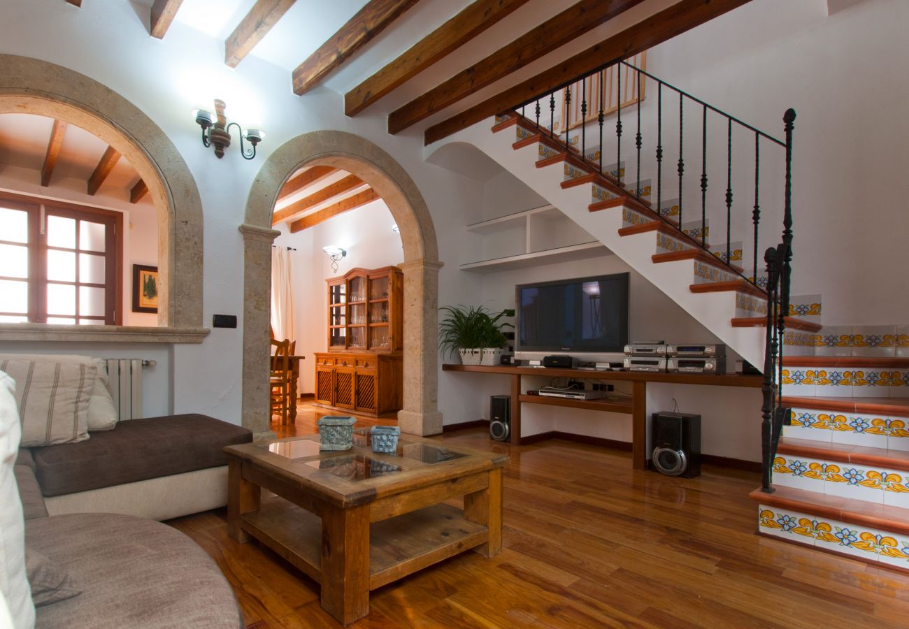 Ferienhaus in Alcudia - C. Es Convent, house in Alcudia with WiFi