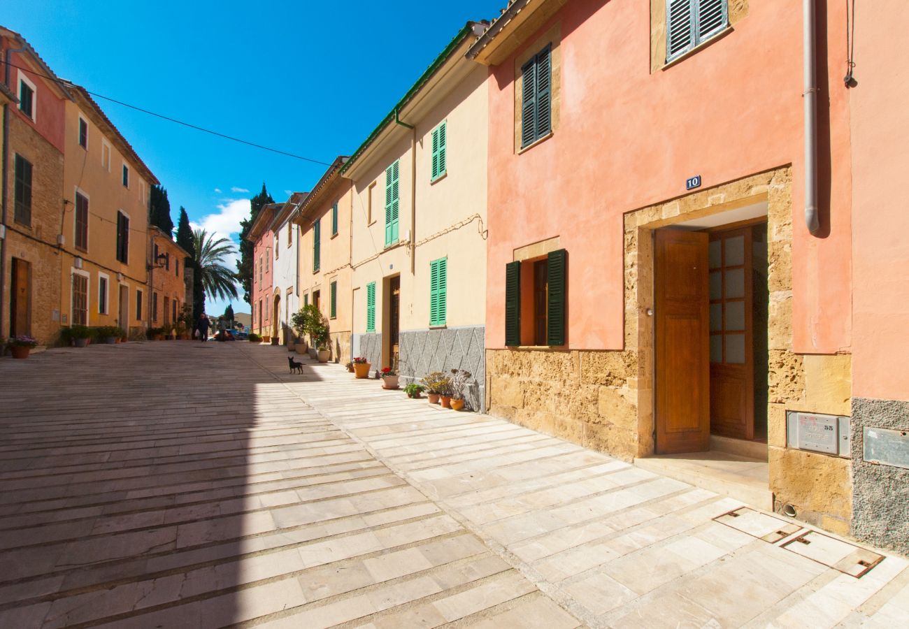 Ferienhaus in Alcudia - C. Es Convent, house in Alcudia with WiFi