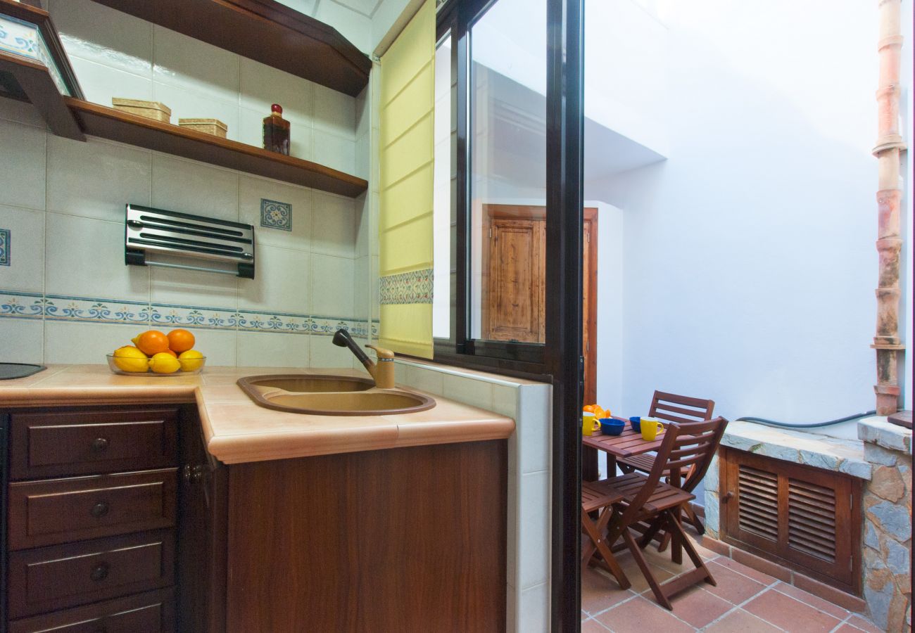 Ferienhaus in Alcudia - C. Es Convent, house in Alcudia with WiFi