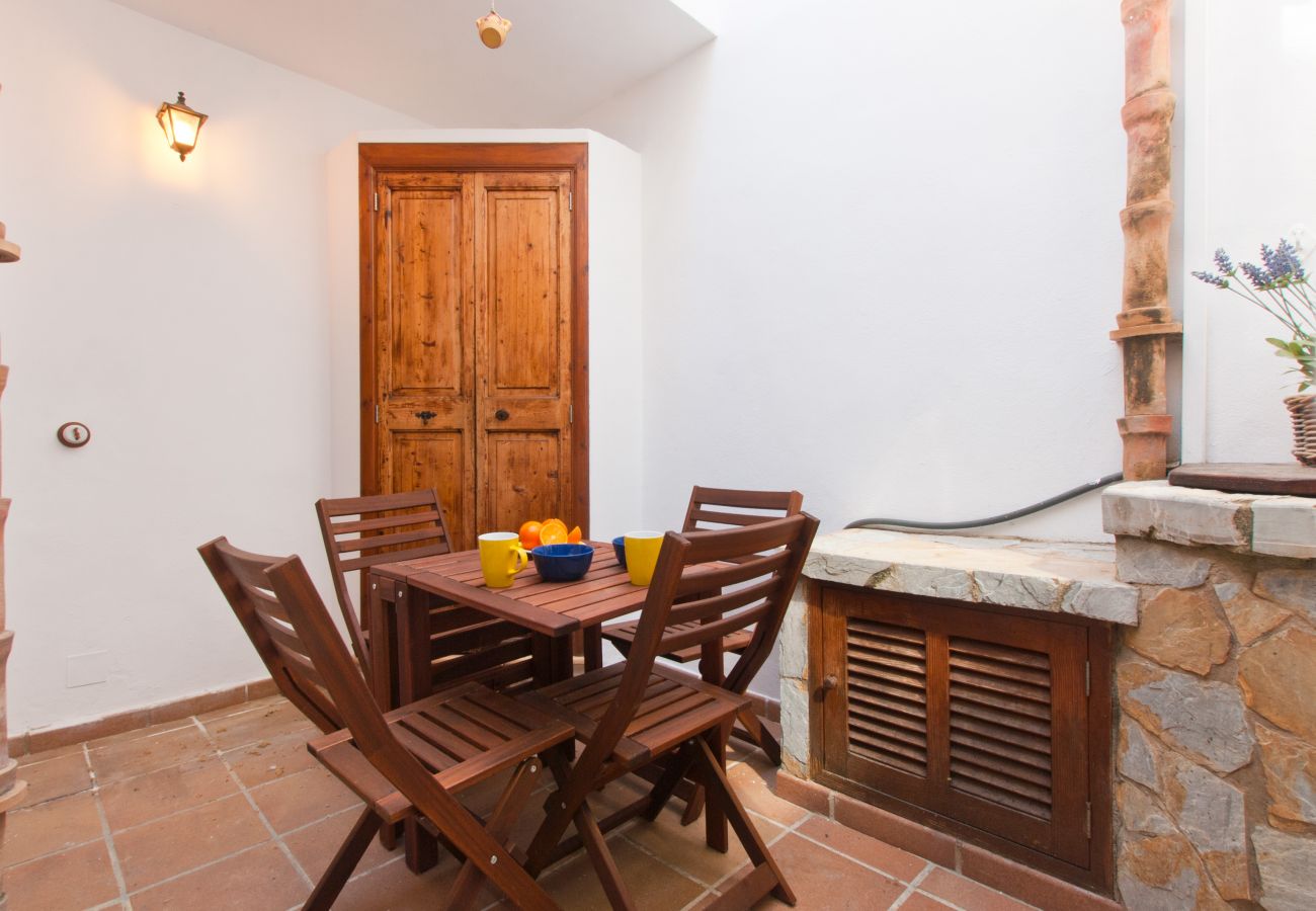 Haus in Alcudia - C. Es Convent, house in Alcudia with WiFi
