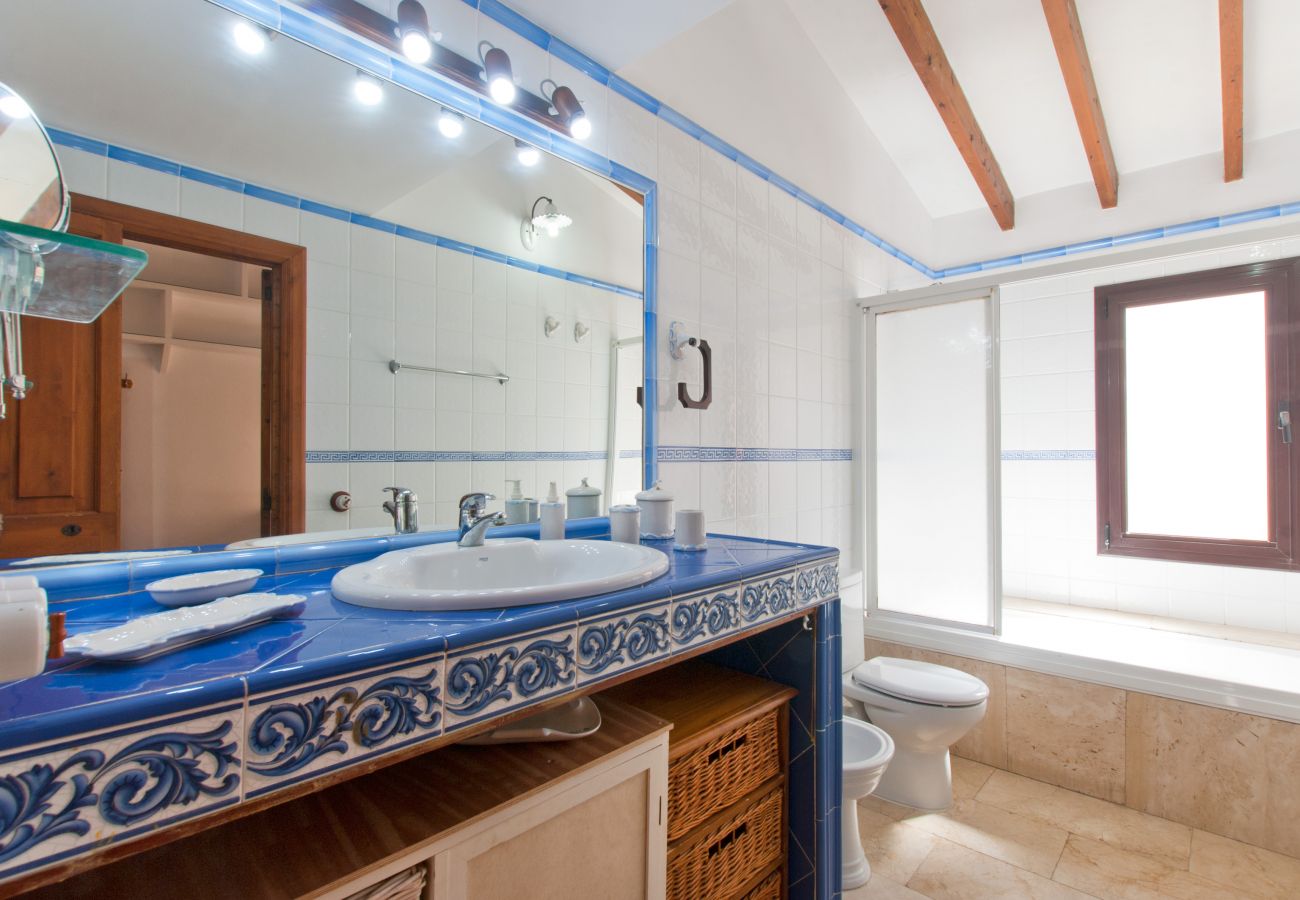 Ferienhaus in Alcudia - C. Es Convent, house in Alcudia with WiFi