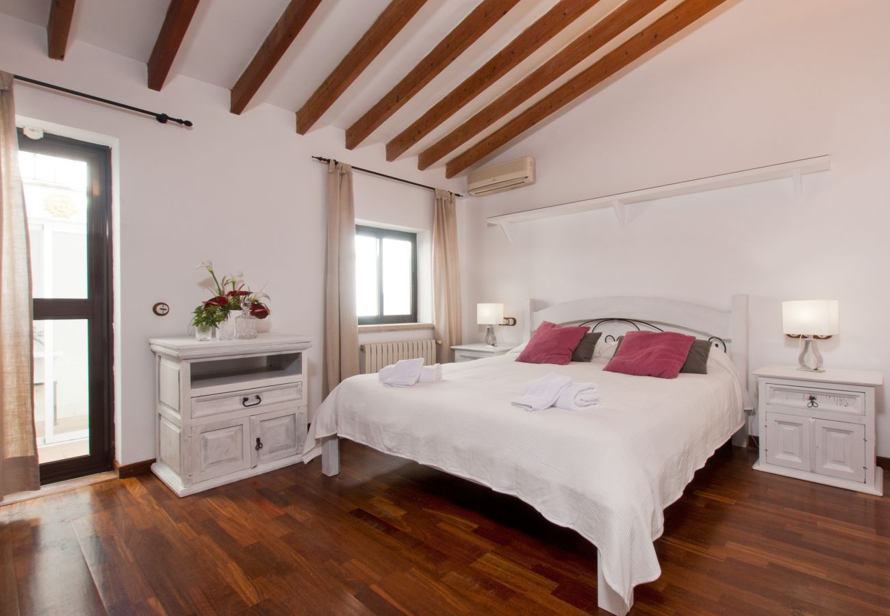 Ferienhaus in Alcudia - C. Es Convent, house in Alcudia with WiFi
