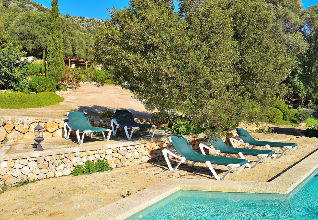 Villa mit Pool- und Bergblick in Alcudia