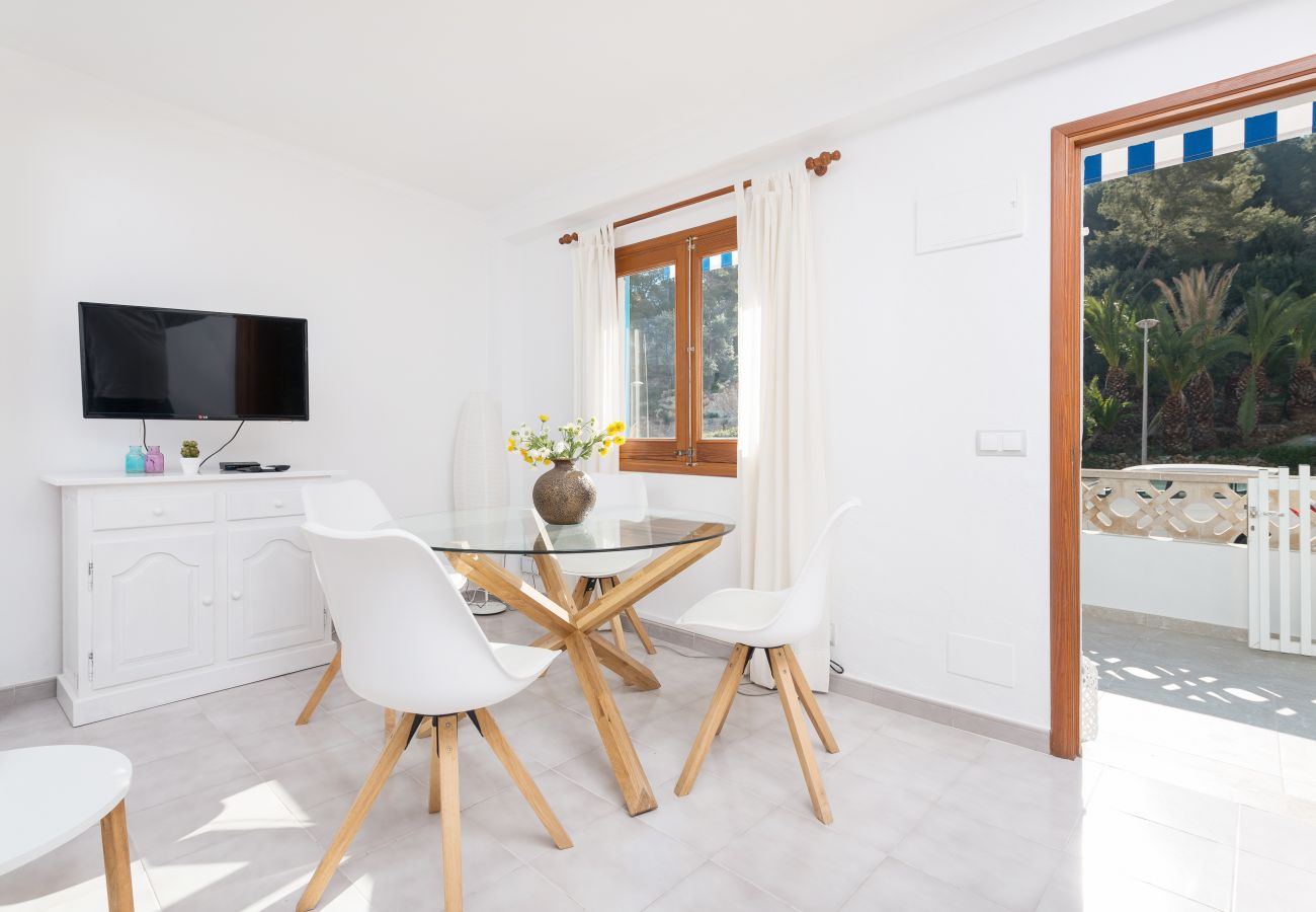 Ferienwohnung in Cala Sant Vicenç - A. Can Marce in Cala Sant Vicenç with WiFi