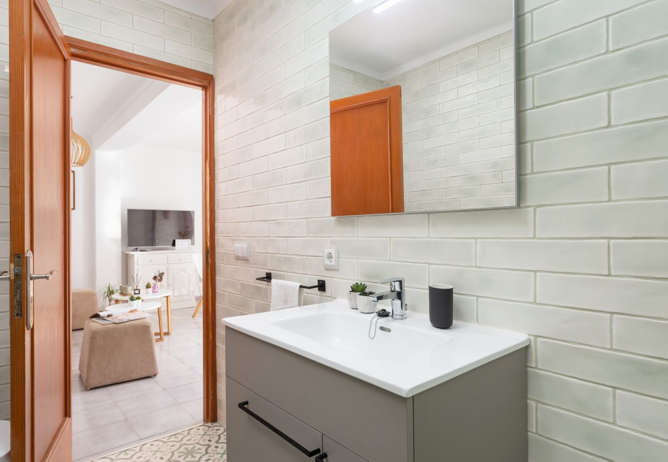 Ferienwohnung in Cala Sant Vicenç - A. Can Marce in Cala Sant Vicenç with WiFi