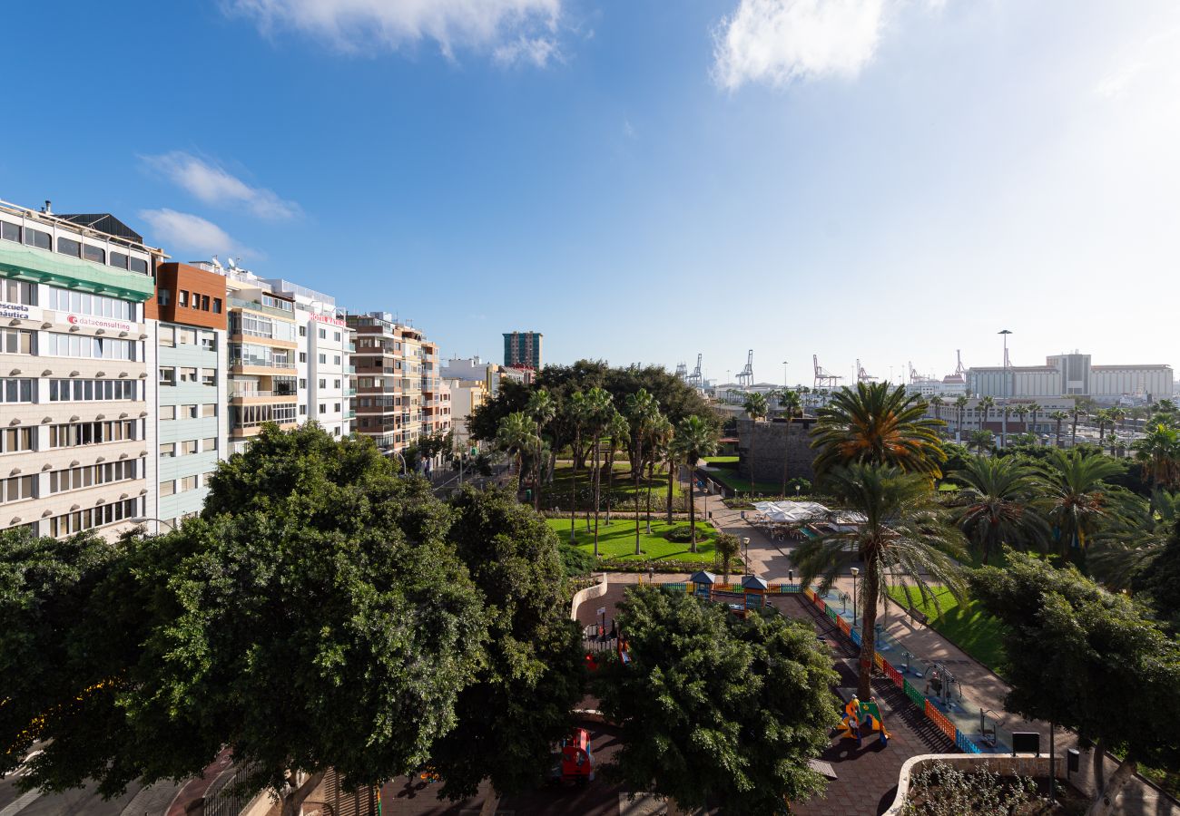 Haus in Las Palmas de Gran Canaria - Castle and Park view By CanariasGetaway