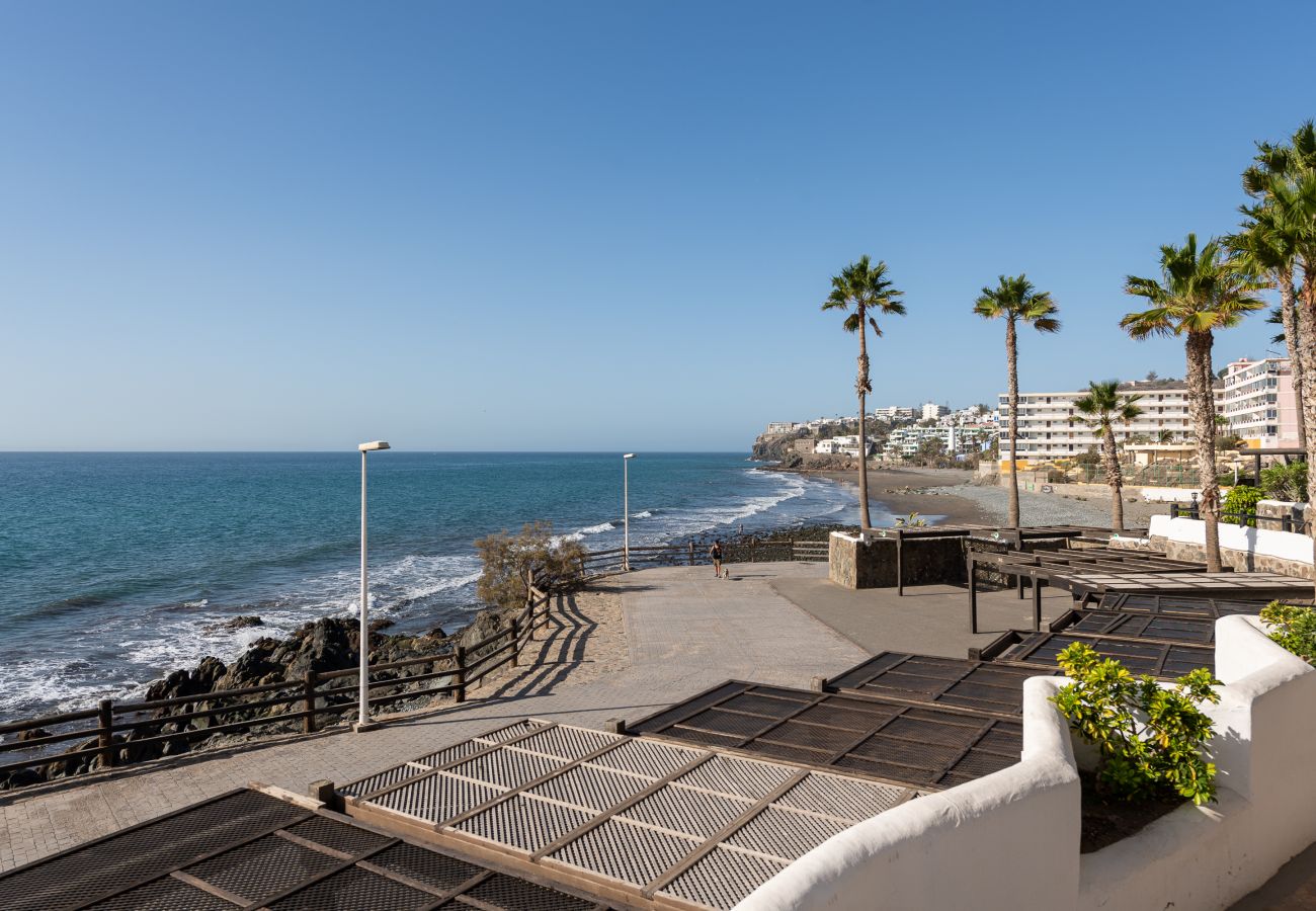 Haus in Bahia Feliz - Ocean balcony view&pool P69 By CanariasGetaway