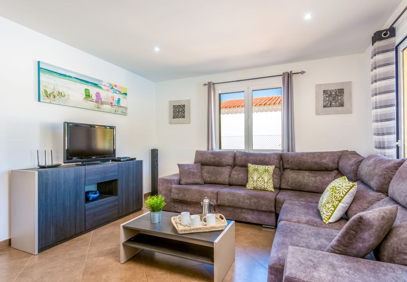 Villa in Cala´n Bosch - Menorca Urano