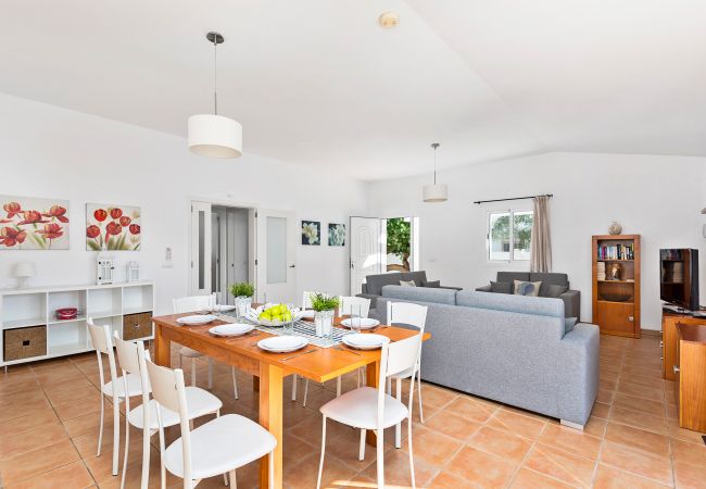 Villa in Cala´n Bosch - Menorca Raquel Villa in Cala´n Bosch - Menorca Raquel