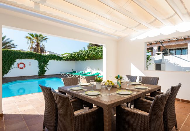Villa in Cala´n Bosch - Menorca Raquel Villa in Cala´n Bosch - Menorca Raquel