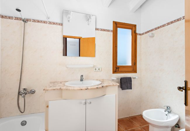 Villa in Cala Blanca - Menorca Binisaret 1 Villa in Cala Blanca - Menorca Binisaret 1