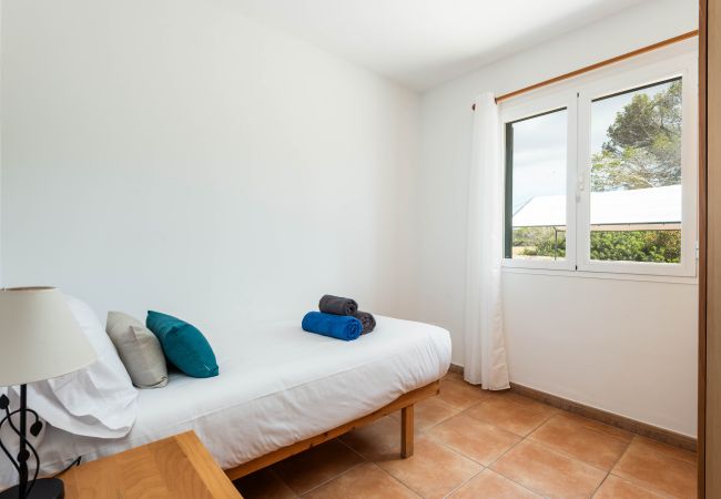 Villa in Cala Blanca - Menorca Binisaret 1 Villa in Cala Blanca - Menorca Binisaret 1