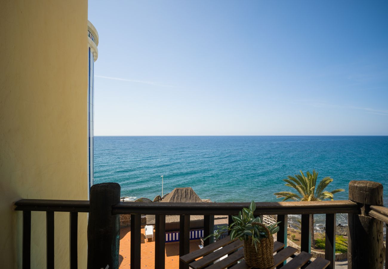 Ferienhaus in San Bartolomé de Tirajana - Altamar 60 Balcony beach views By CanariasGetaway