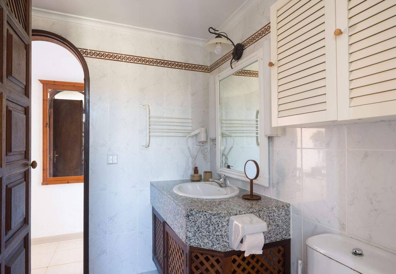 Ferienhaus in San Bartolomé de Tirajana - Altamar 60 Balcony beach views By CanariasGetaway