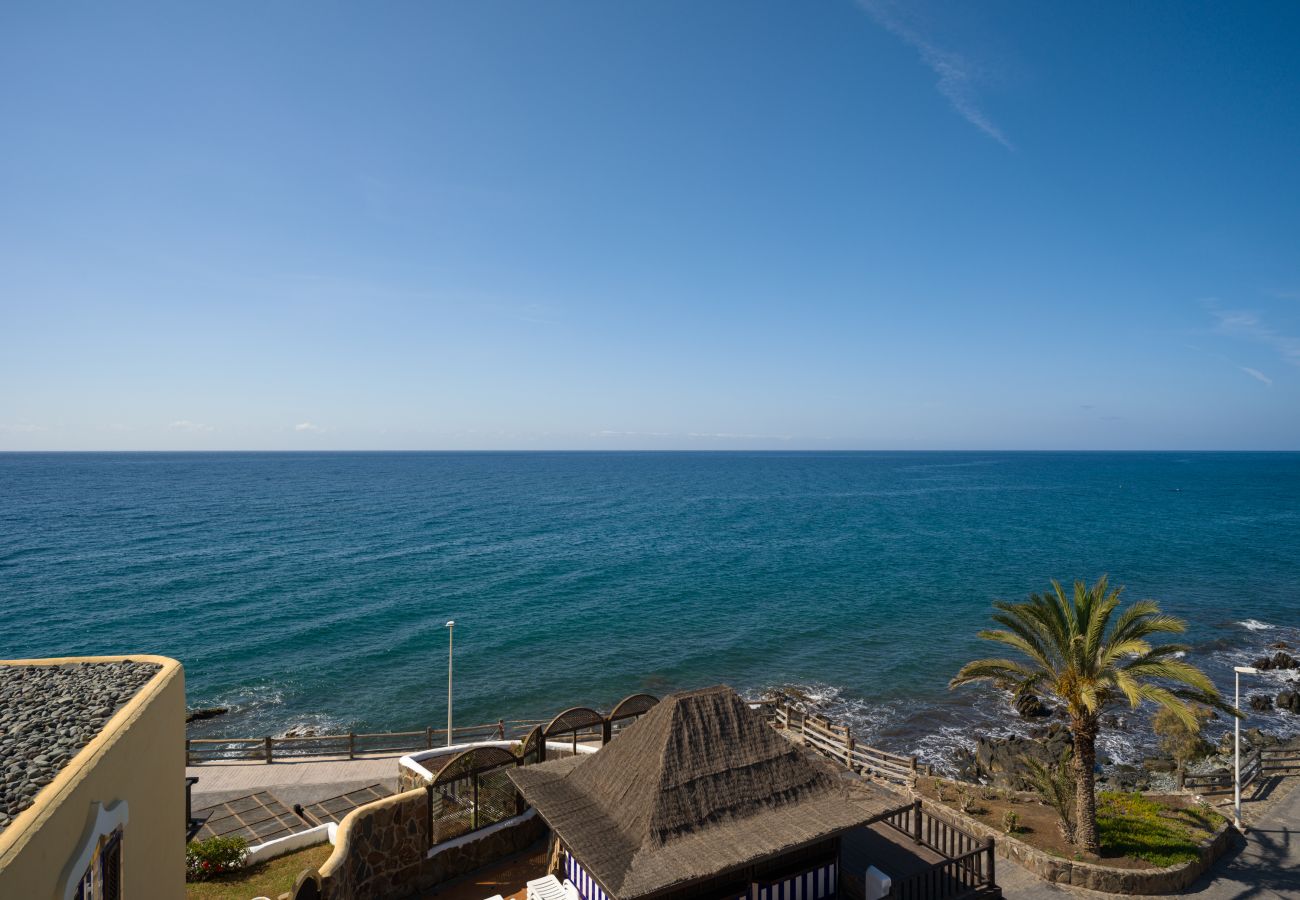 Ferienhaus in San Bartolomé de Tirajana - Altamar 60 Balcony beach views By CanariasGetaway