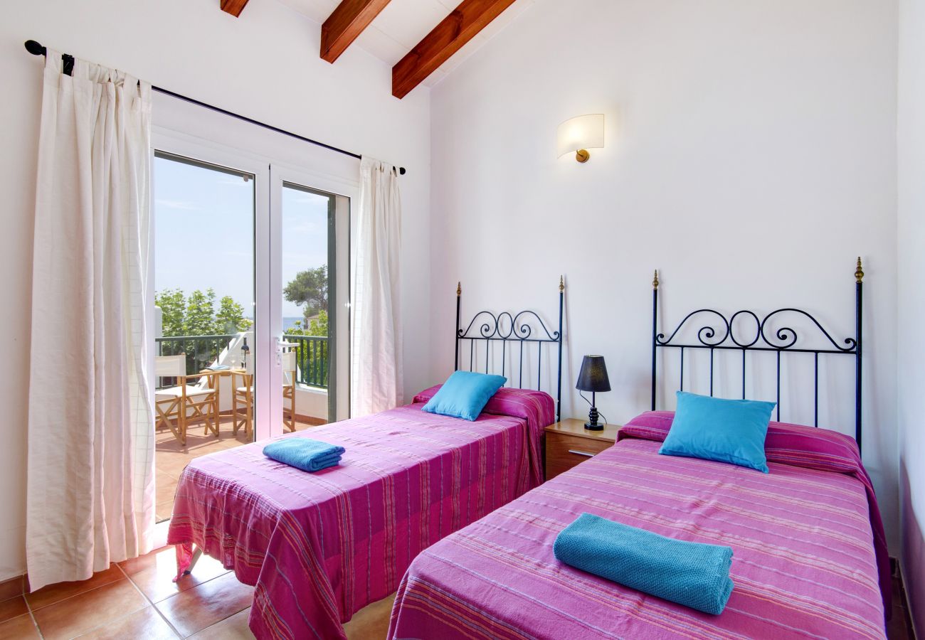 Villa in Cala´n Blanes - Menorca Juanita