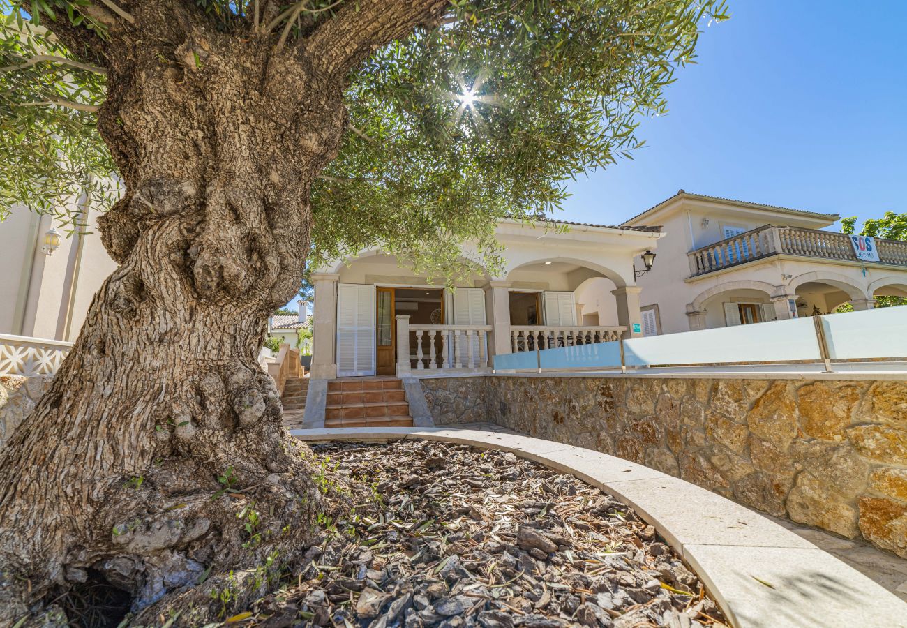 Villa in Muro - V. Benestar Pool and Beach Platja de Muro