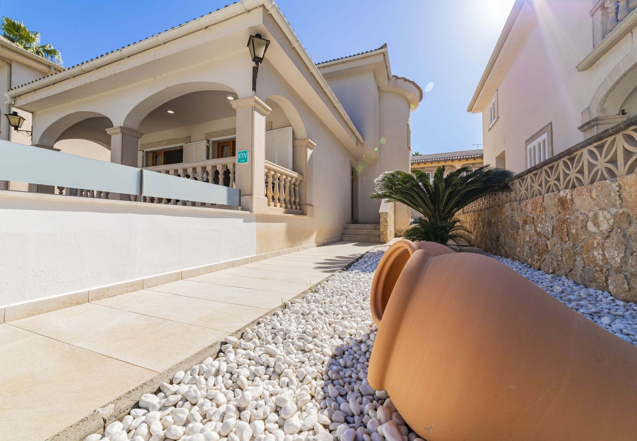 Villa in Muro - V. Benestar Pool and Beach Platja de Muro