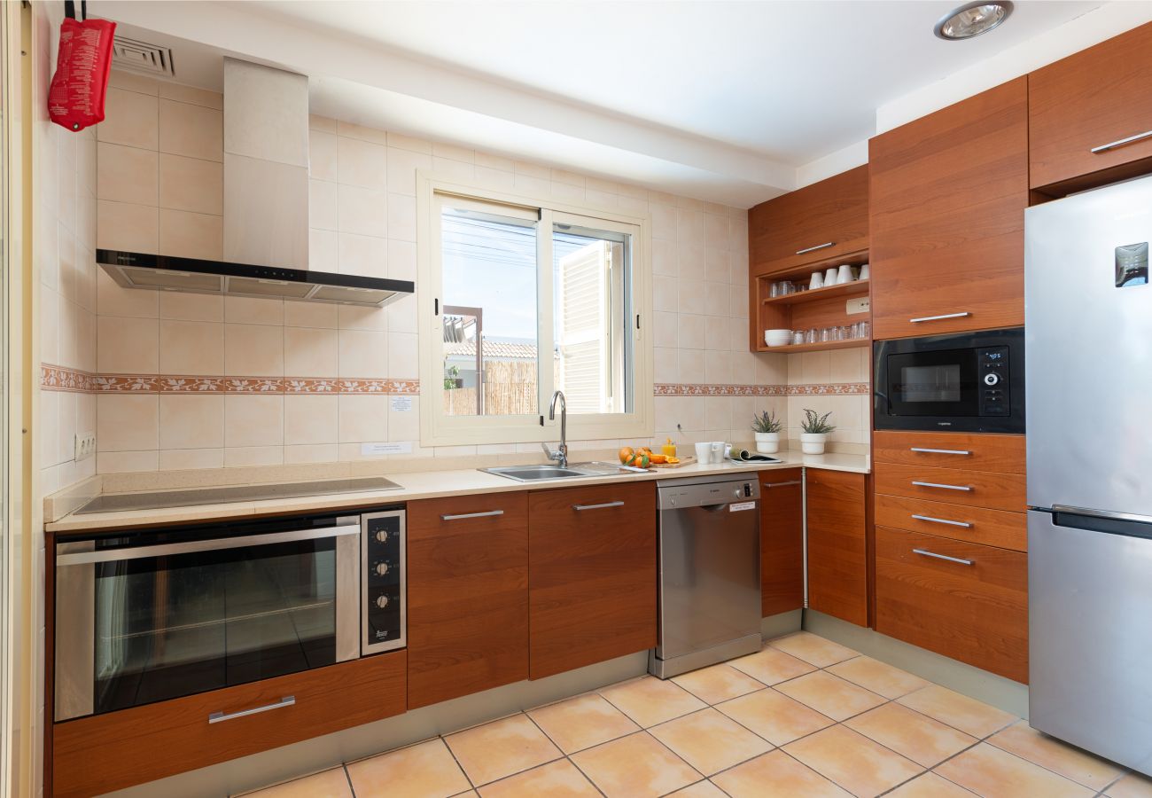 Villa in Alcudia - V. Ca S'Ingles with pool for 8