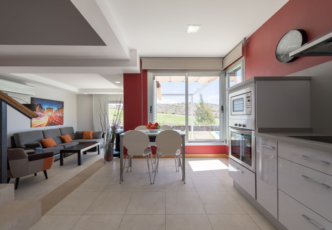 Villa in San Bartolomé de Tirajana - Vista Golf 21
