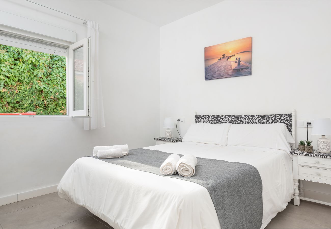 Villa in Alcudia - V. Casa Blanca, pool and beach