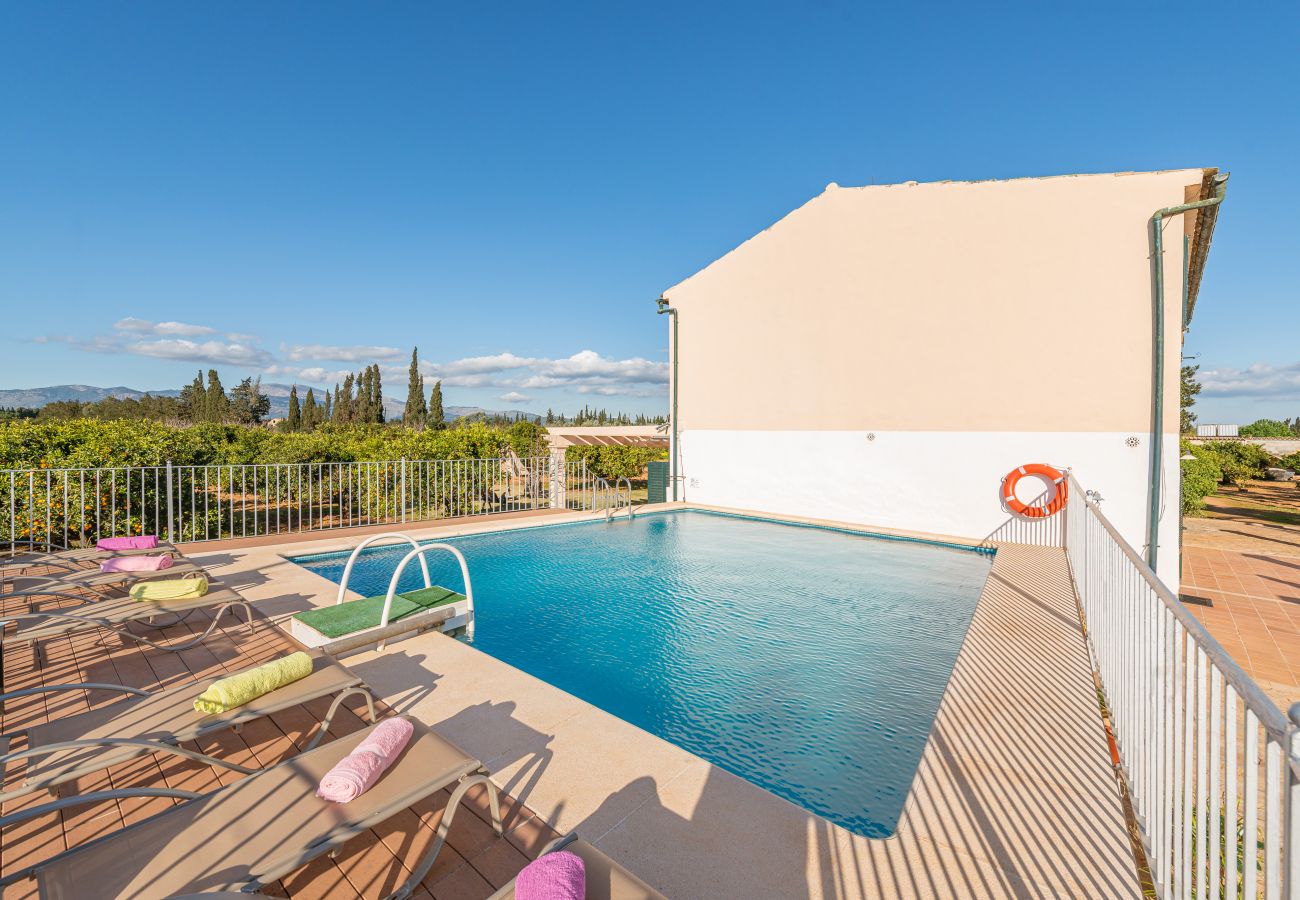 Villa in Llubi - V. Can Rafelino, pool and relax