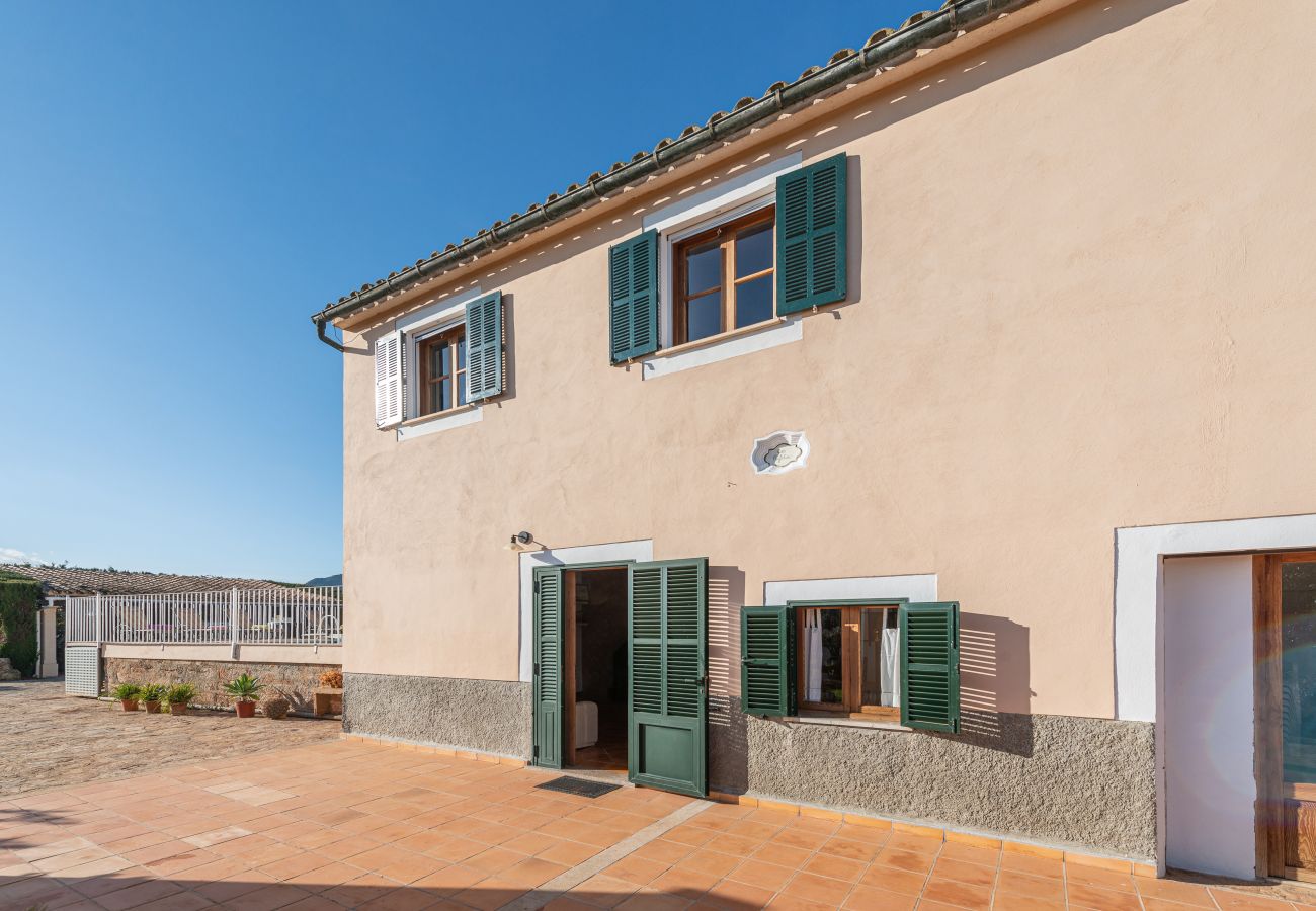 Villa in Llubi - V. Can Rafelino, pool and relax