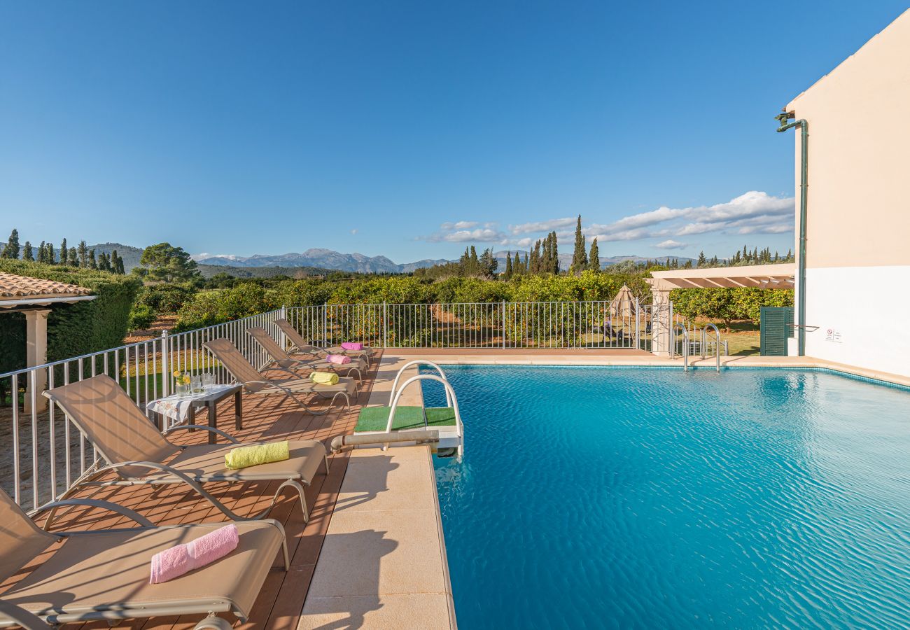 Villa in Llubi - V. Can Rafelino, pool and relax