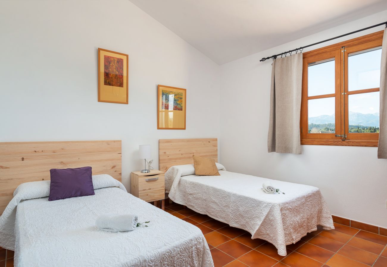 Villa in Llubi - V. Can Rafelino, pool and relax
