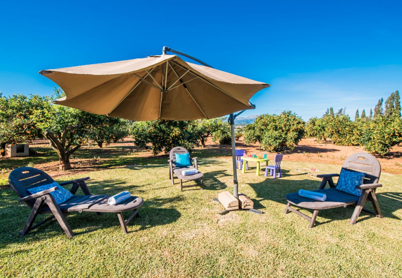 Villa in Llubi - V. Can Rafelino, pool and relax