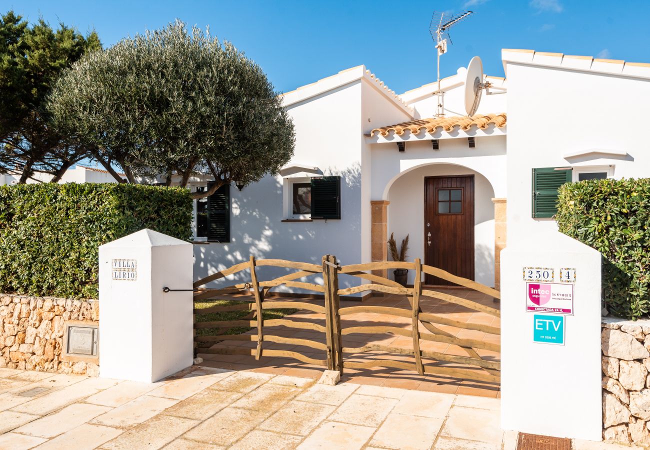 Villa in Cap d´Artruix - Menorca LIRIO