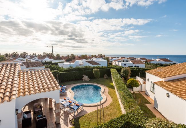 Villa in Cap d´Artruix - Menorca Fucsia