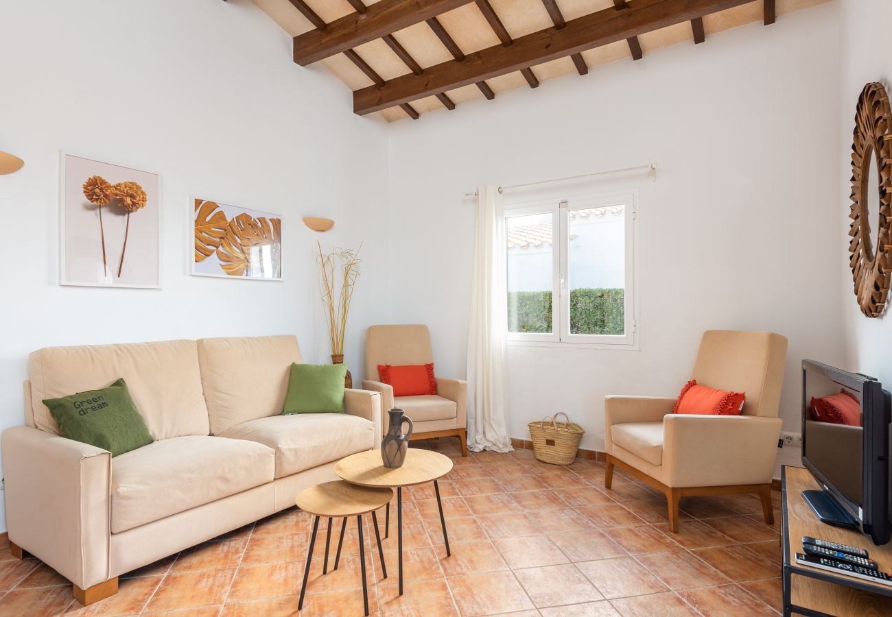 Villa in Cap d´Artruix - Menorca Fucsia