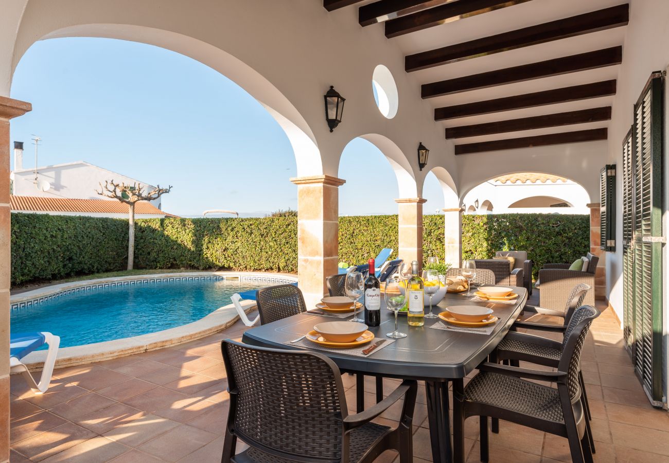 Villa in Cap d´Artruix - Menorca Fucsia
