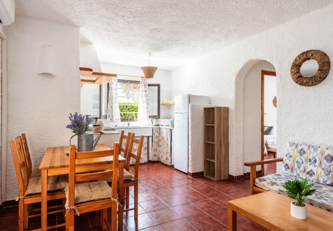 Ferienwohnung in Cala Blanca - Apartamentos  MONSINES 11 A Ferienwohnung in Cala Blanca - Apartamentos  MONSINES 11 A