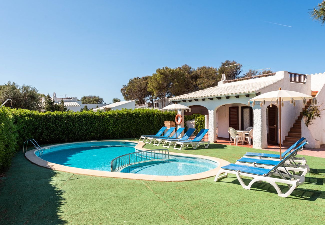 Ferienwohnung in Cala Blanca - Apartamentos  MONSINES 11 A