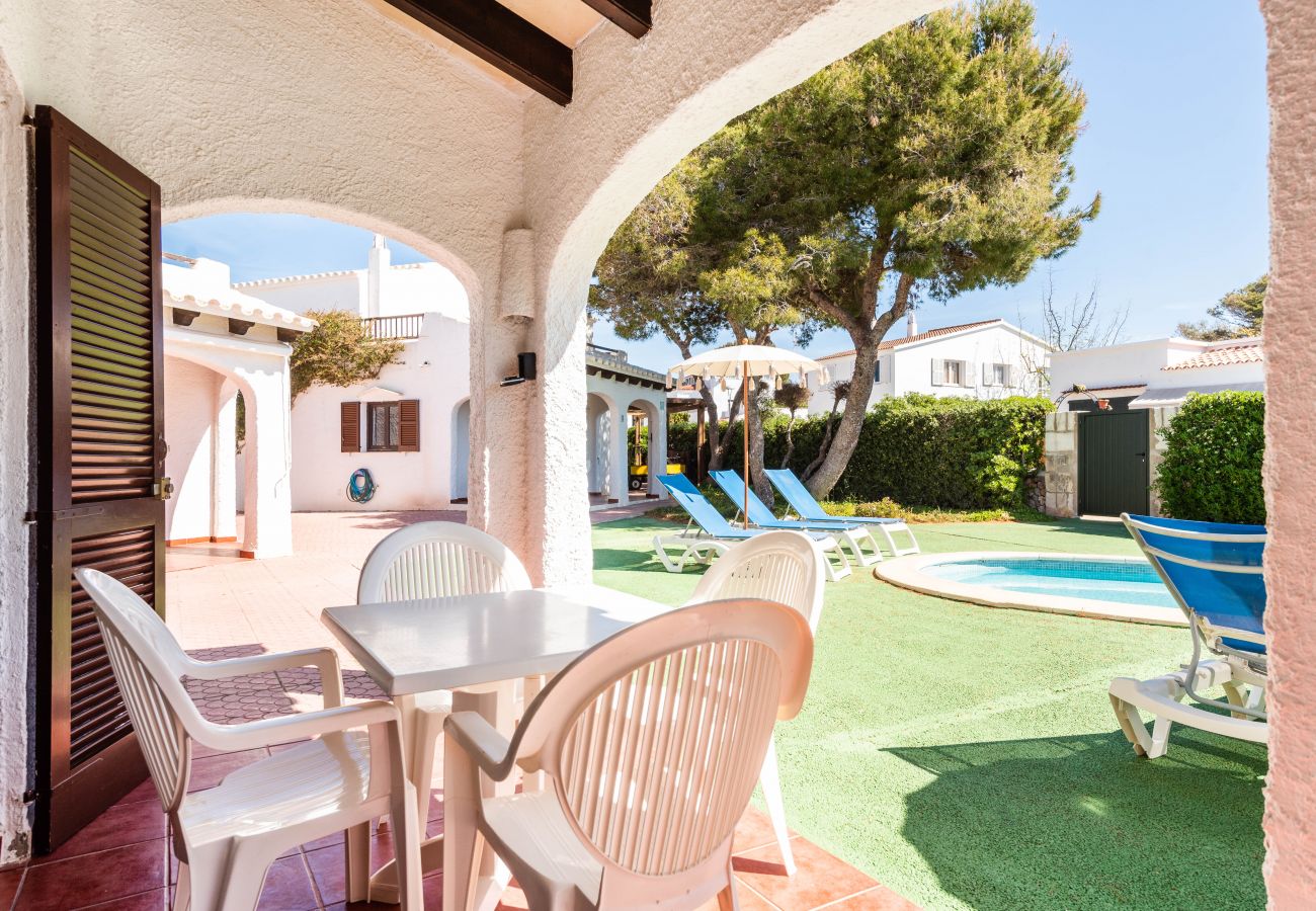 Ferienwohnung in Cala Blanca - Apartamentos  MONSINES 11 A