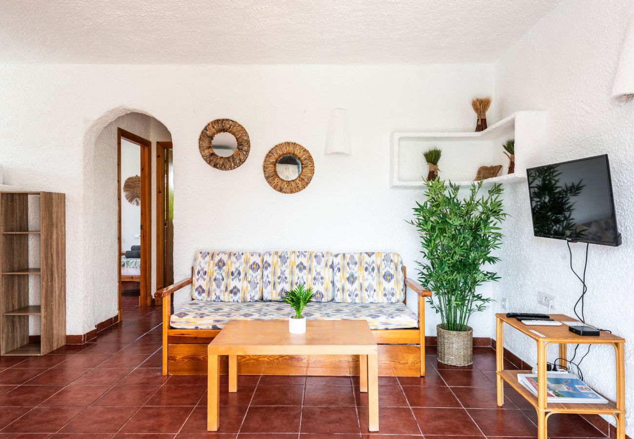 Ferienwohnung in Cala Blanca - Apartamentos  MONSINES 11 A