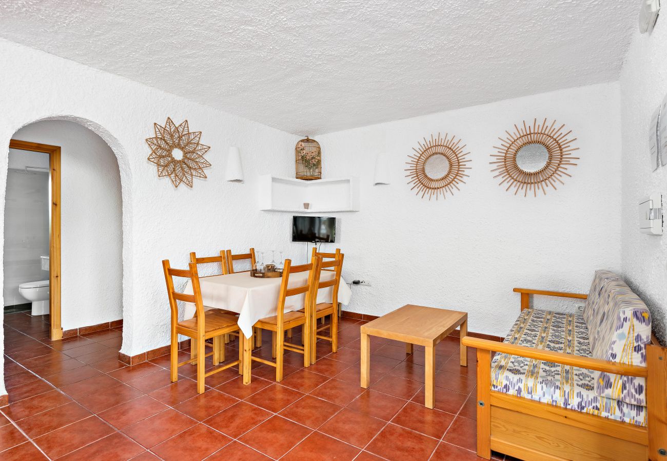 Ferienwohnung in Cala Blanca - Apartamentos MONSINES 13 C